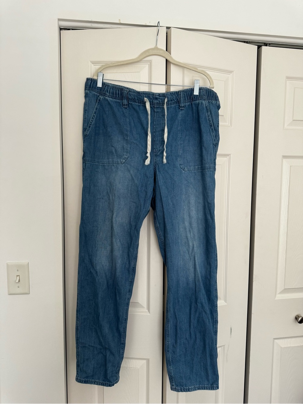 Gap Pull On Straight Jeans Pants